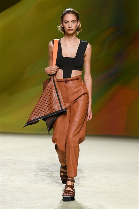 Hermes spring fashion show